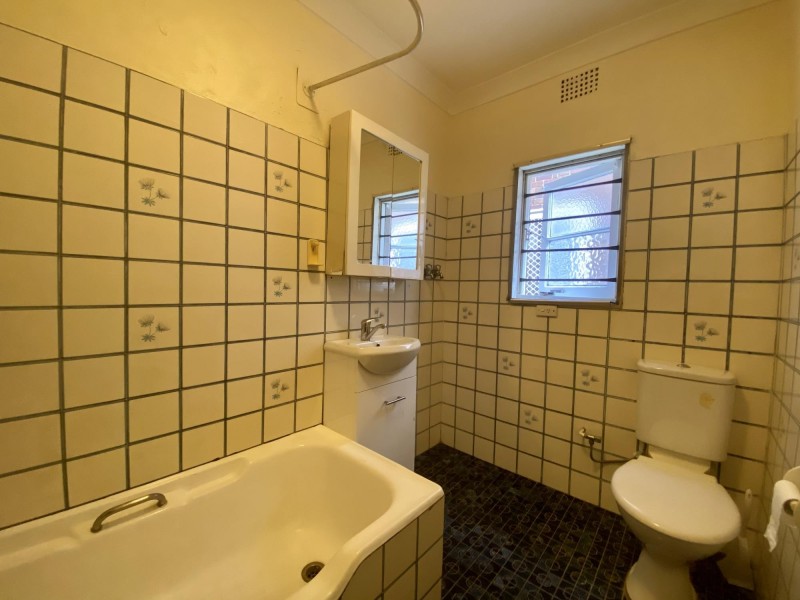 01/18 Railway Parade, Burwood NSW 2134