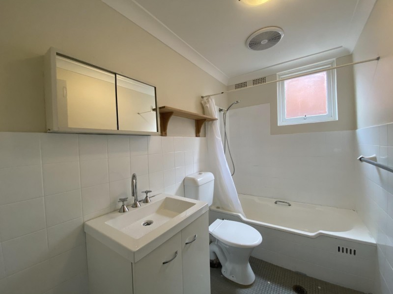 2/85-87 Newington Road, Marrickville NSW 2204