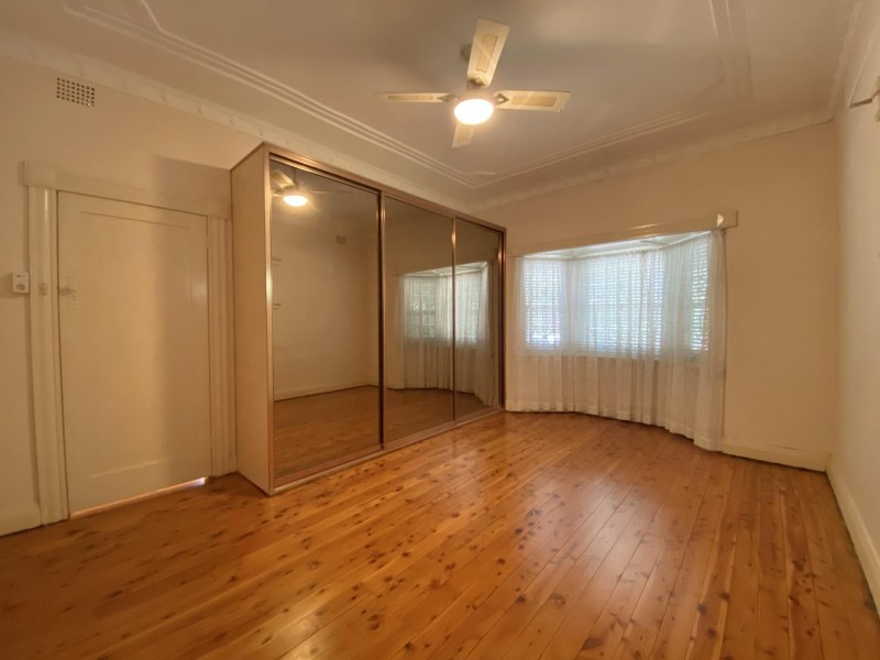 11 Ilfracombe Avenue, Burwood NSW 2134