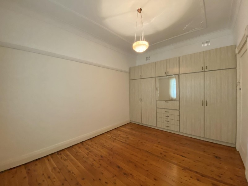 11 Ilfracombe Avenue, Burwood NSW 2134