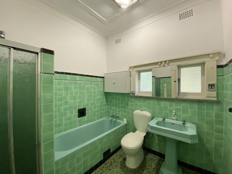 11 Ilfracombe Avenue, Burwood NSW 2134