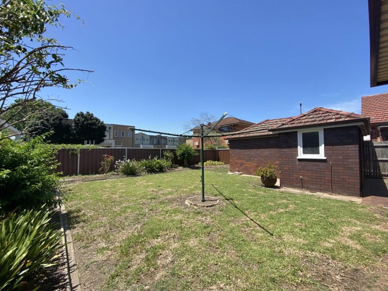 11 Ilfracombe Avenue, Burwood NSW 2134