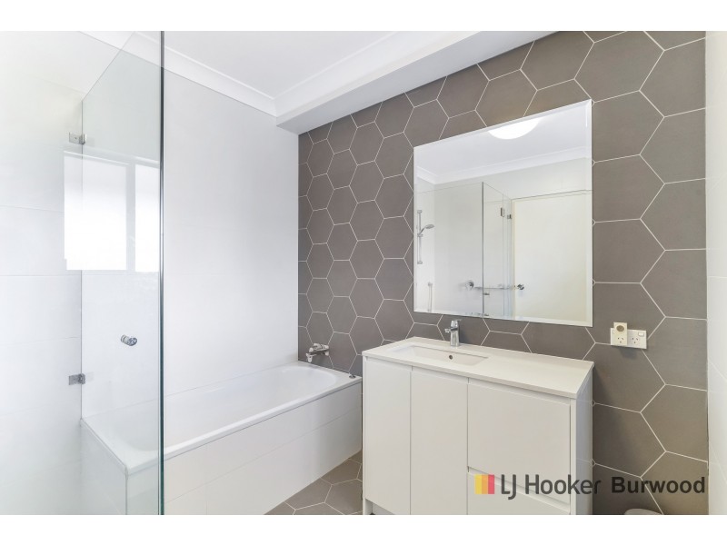 1/32 Coronation Parade, Enfield NSW 2136