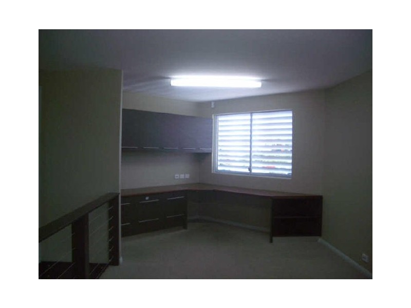 COMM LEASE/1/47 Premier Circuit, Warana QLD 4575