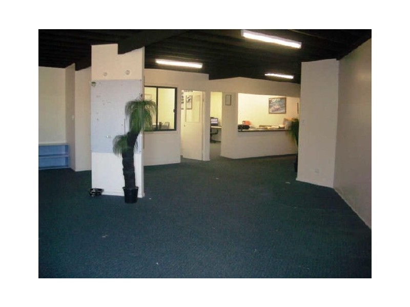 COMM SALE/Shed 3/6 Premier Circuit, Warana QLD 4575