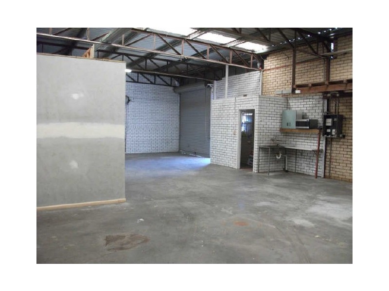 Commercial Lease/18 Commerce Avenue, Warana QLD 4575