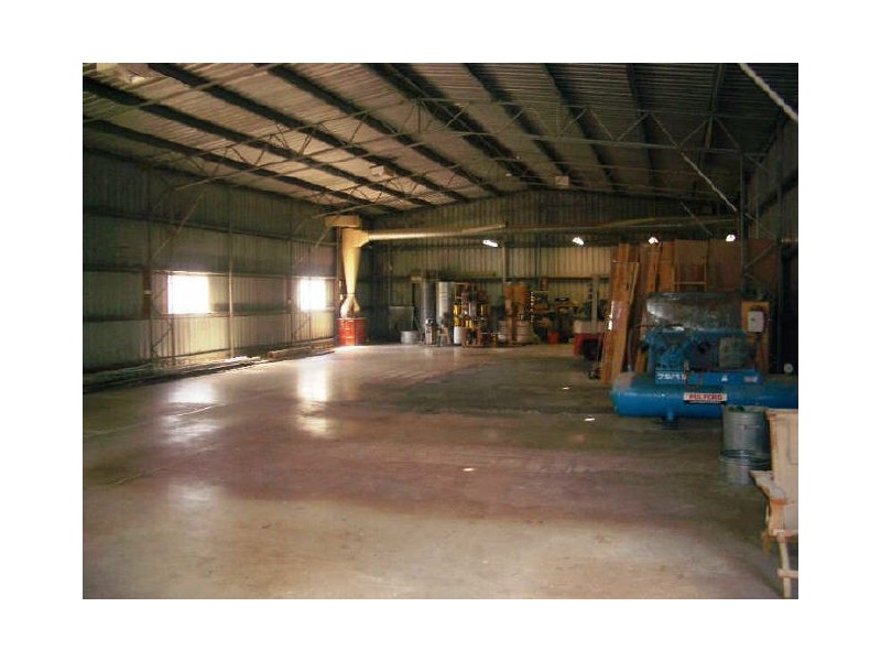COMMERCIAL LEASE/5 Machinery Road, Yandina QLD 4561