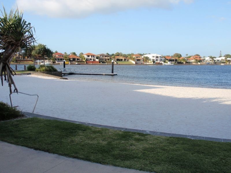 Double Bay Restaurant/5 Grand Parade, Kawana Waters QLD 4575