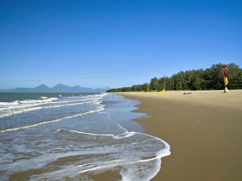 Yorkeys Knob QLD 4878