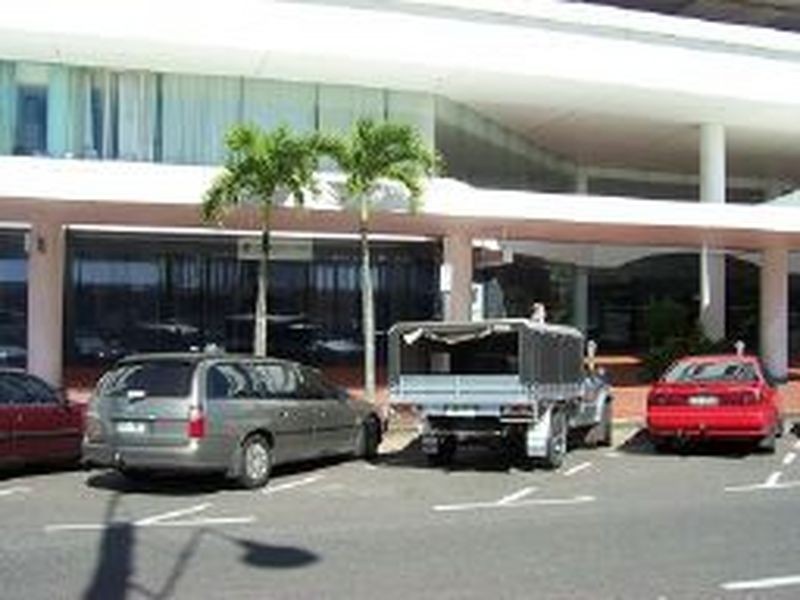 15 Lake Street, Cairns QLD 4870