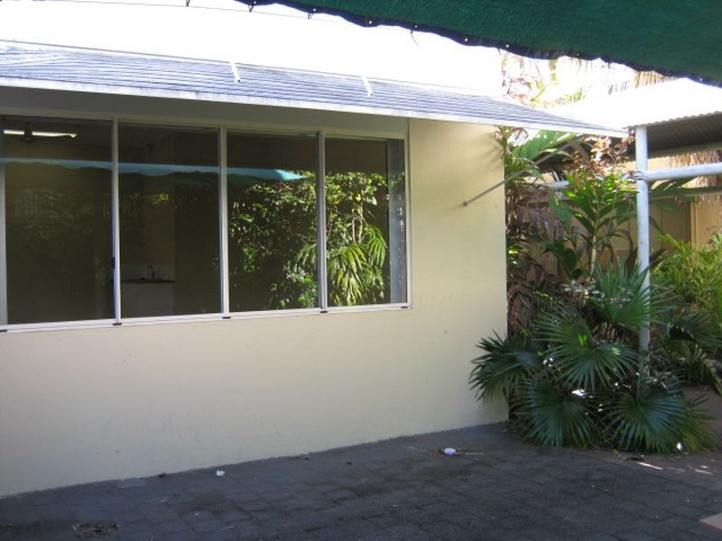 67 Lake Street, Cairns QLD 4870