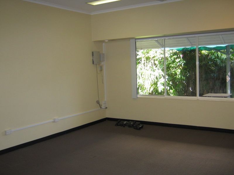 67 Lake Street, Cairns QLD 4870