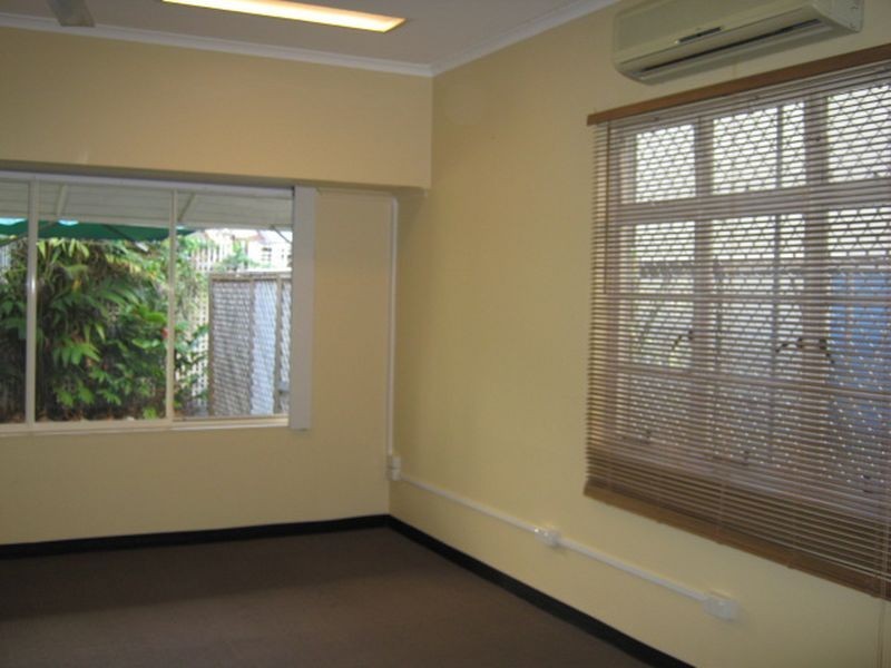 67 Lake Street, Cairns QLD 4870