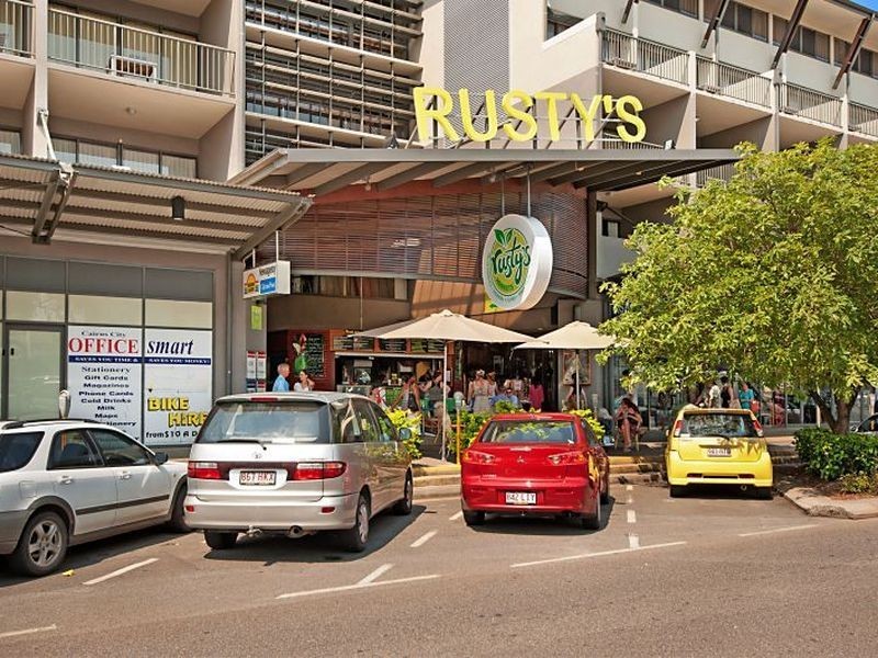 57 Grafton Street, Cairns QLD 4870