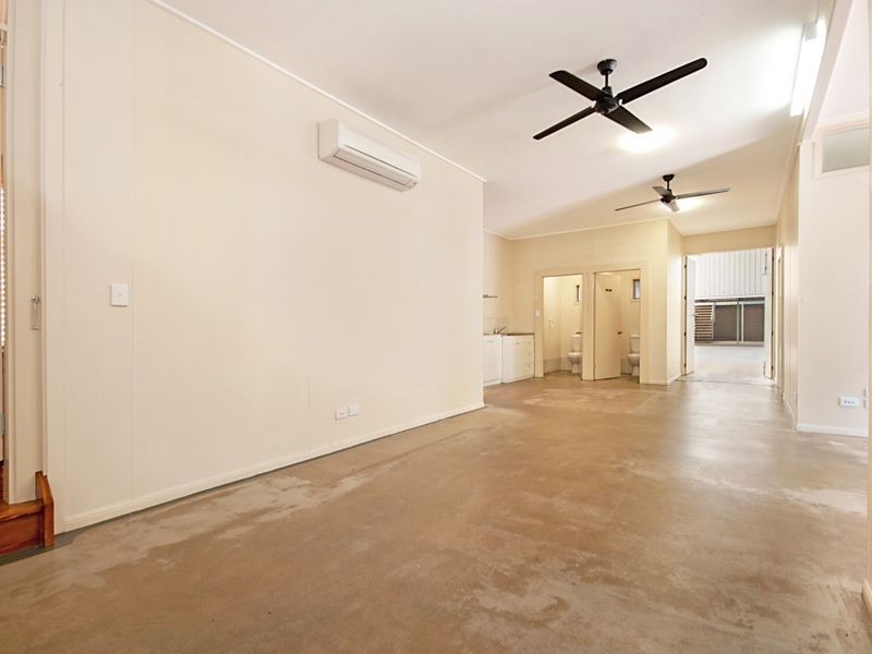 15 Johnston Street, Stratford QLD 4870