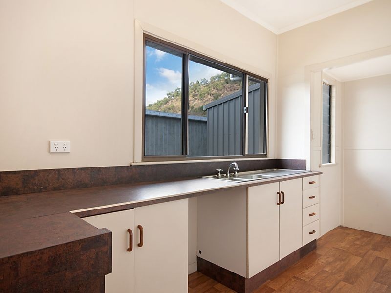 15 Johnston Street, Stratford QLD 4870