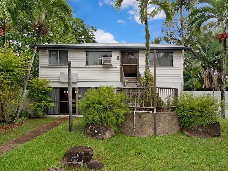 7 Pease Street, Cairns QLD 4870