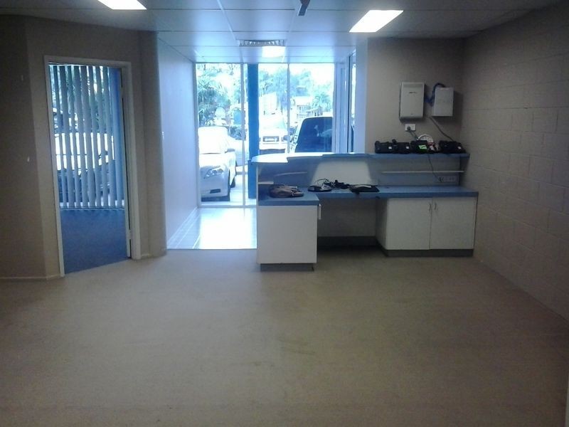 37 Pease Street, Manunda QLD 4870