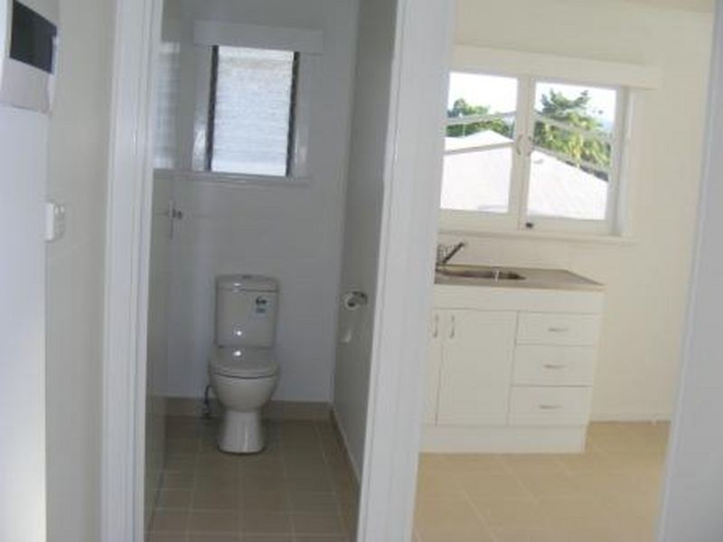 111 Bruce Highway, Edmonton QLD 4869