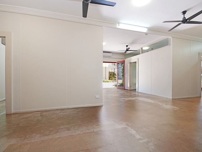 15 Johnston Street, Stratford QLD 4870