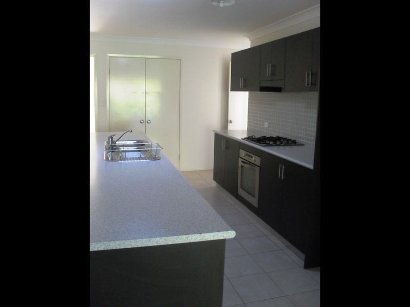 13 Eugene Street, Kiama NSW 2533