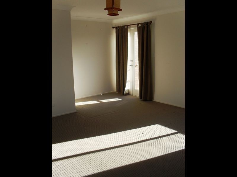 13 Eugene Street, Kiama NSW 2533