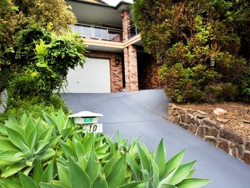 10 Girrawheen Avenue, Kiama NSW 2533