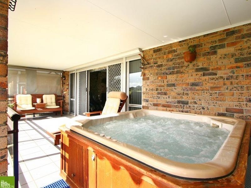 10 Girrawheen Avenue, Kiama NSW 2533