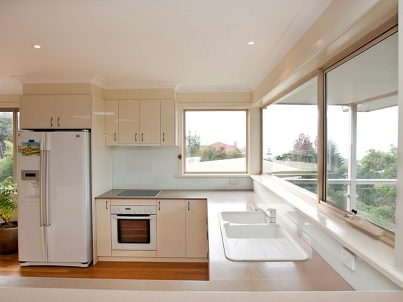 12 Kaleula Crescent, Kiama NSW 2533