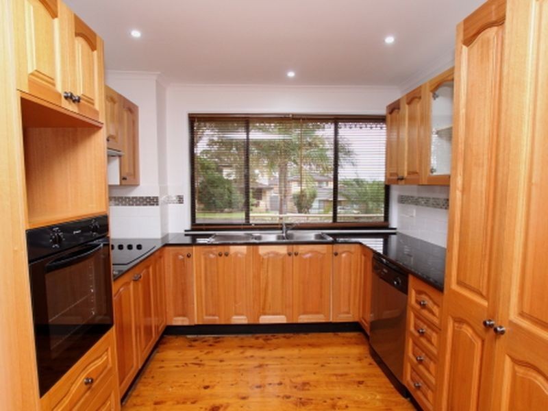 10 Hoskings Crescent, Kiama Downs NSW 2533