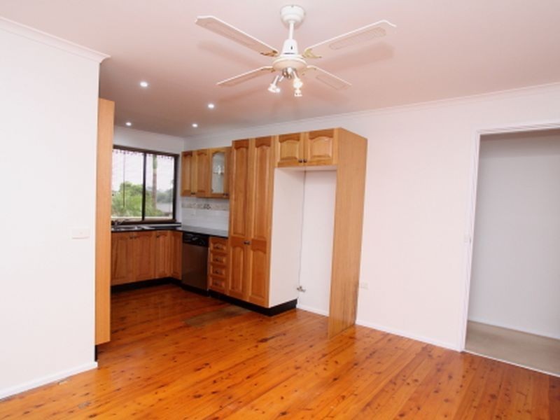 10 Hoskings Crescent, Kiama Downs NSW 2533