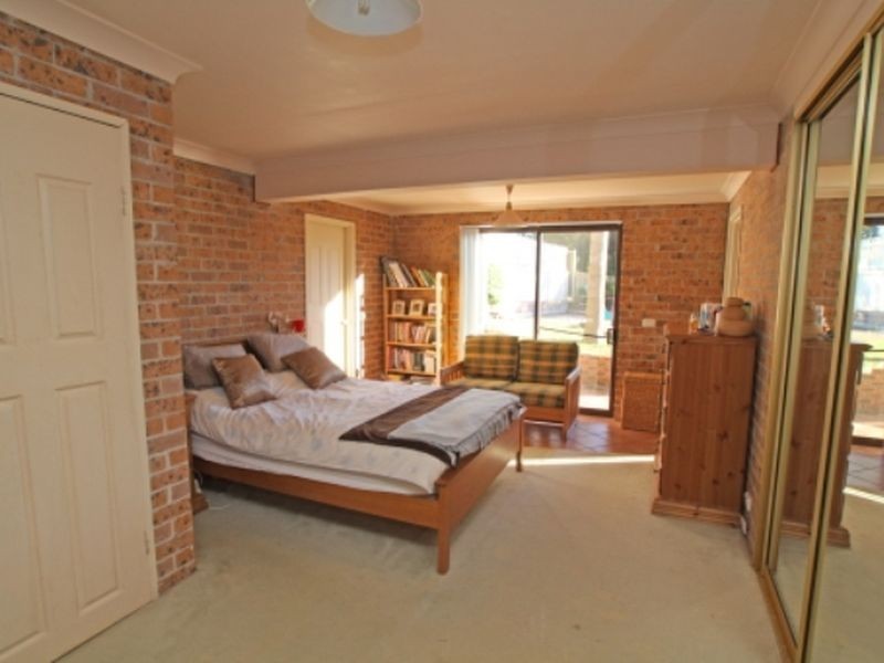 16 Hughes Crescent, Kiama Downs NSW 2533
