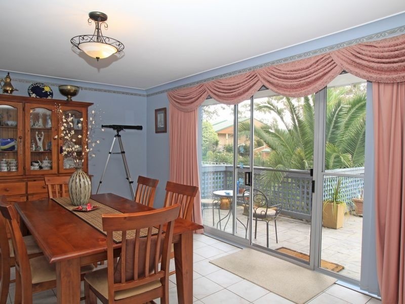17 Michael Crescent, Kiama Downs NSW 2533
