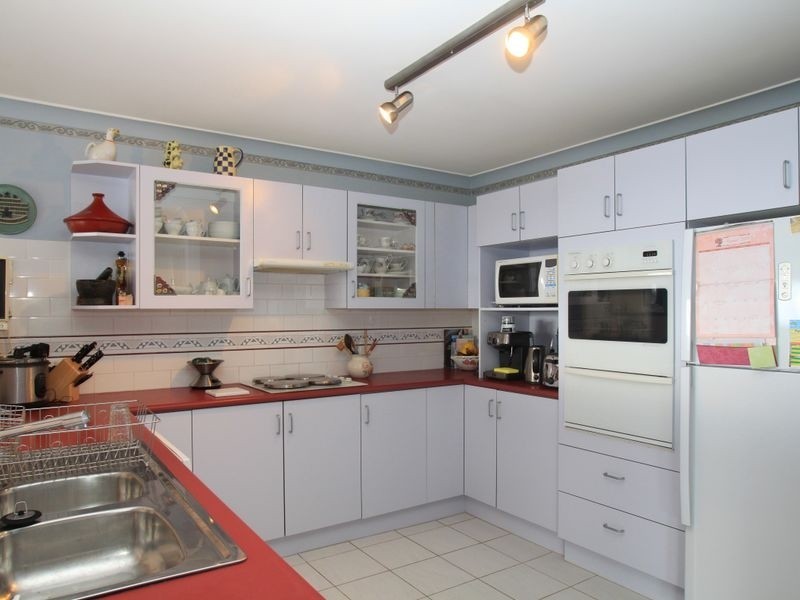 17 Michael Crescent, Kiama Downs NSW 2533