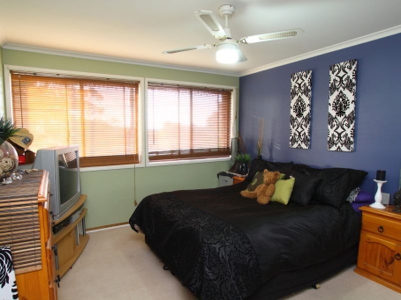 10 Hoskings Crescent, Kiama Downs NSW 2533