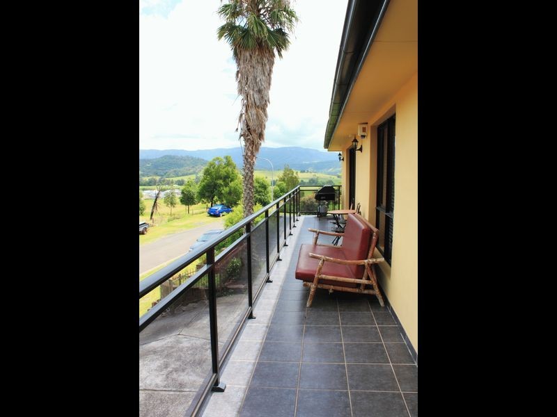 25 Noble Road, Albion Park NSW 2527