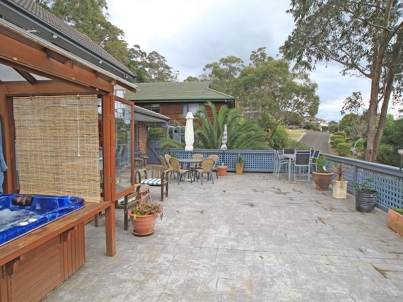 17 Michael Crescent, Kiama Downs NSW 2533