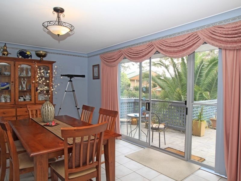 17 Michael Crescent, Kiama Downs NSW 2533