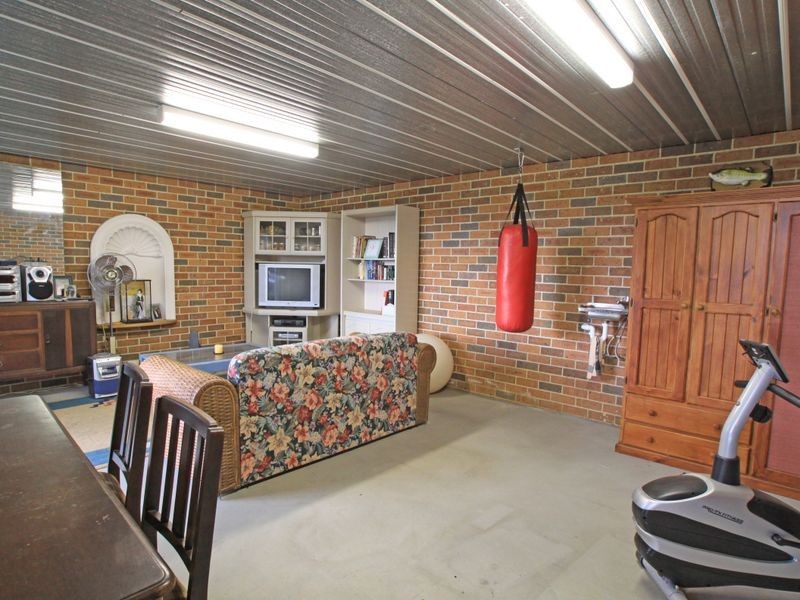 17 Michael Crescent, Kiama Downs NSW 2533
