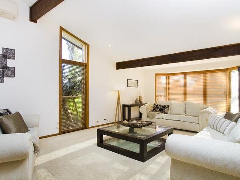 11 Thrower Avenue, Mount Warrigal NSW 2528