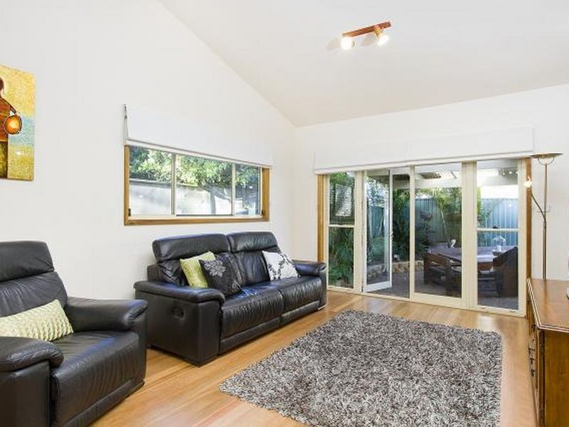 11 Thrower Avenue, Mount Warrigal NSW 2528