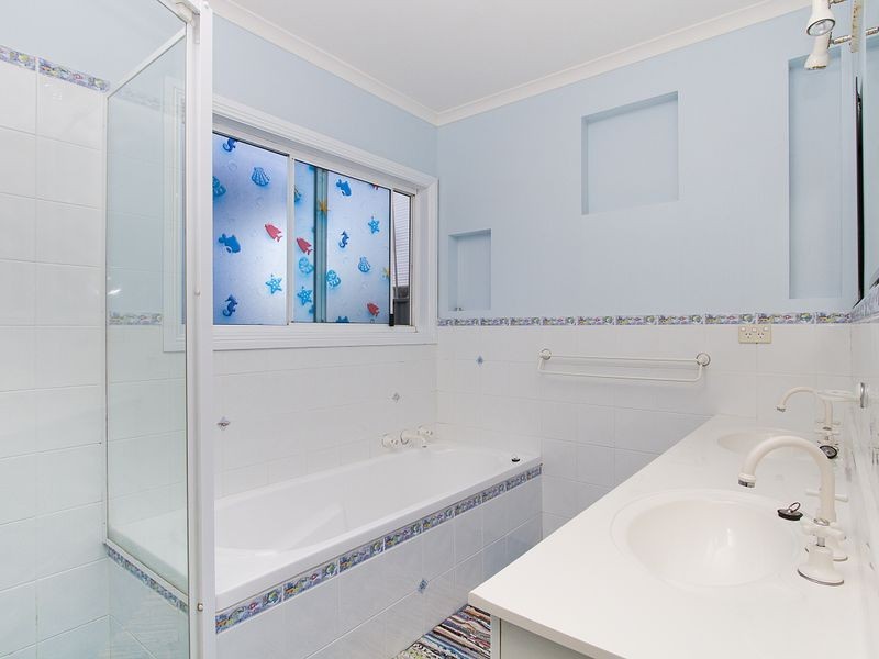 14 Hutchinson Street, Bombo NSW 2533