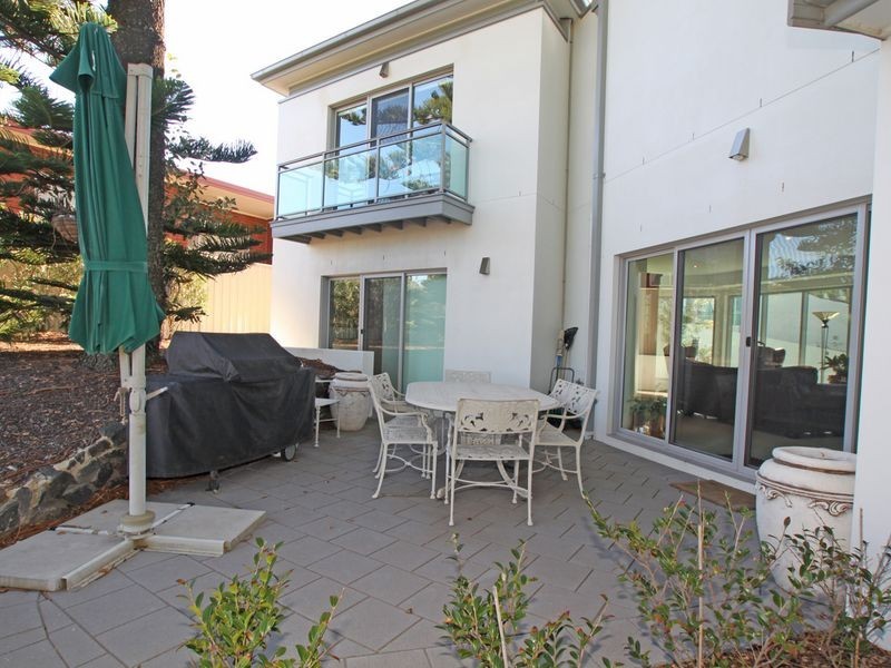 21 Pheasant Point Drive, Kiama NSW 2533