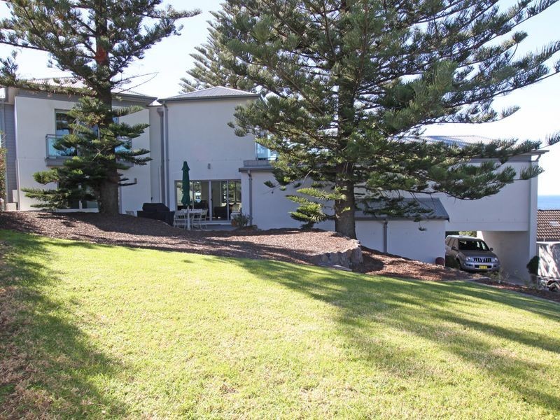 21 Pheasant Point Drive, Kiama NSW 2533