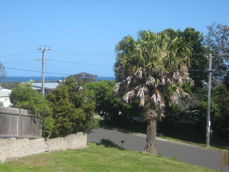 1 Riverleigh Ave, Gerroa NSW 2534