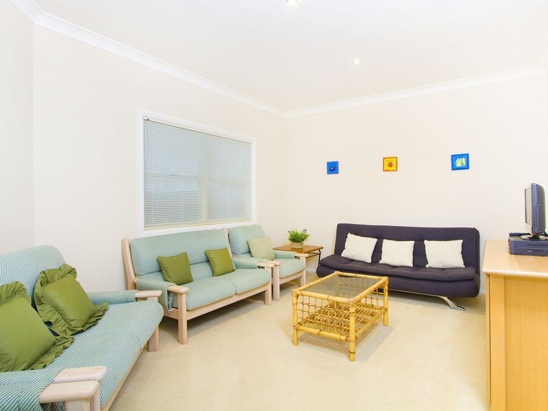 8 Lockett Place, Kiama NSW 2533