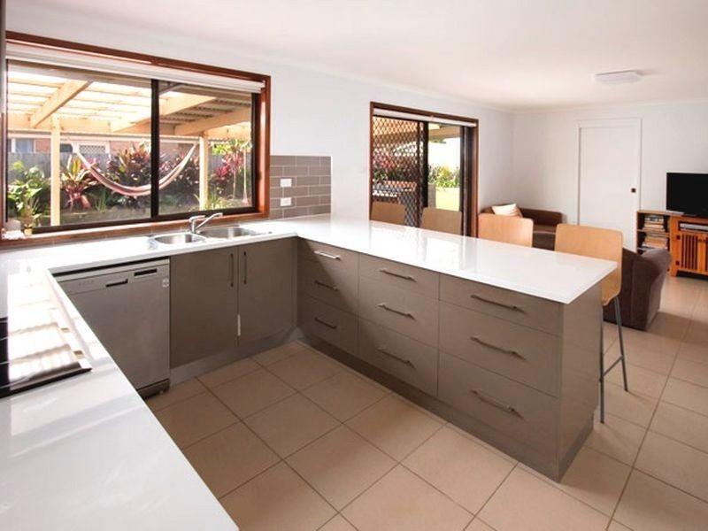 25 Hughes Crescent, Kiama Downs NSW 2533