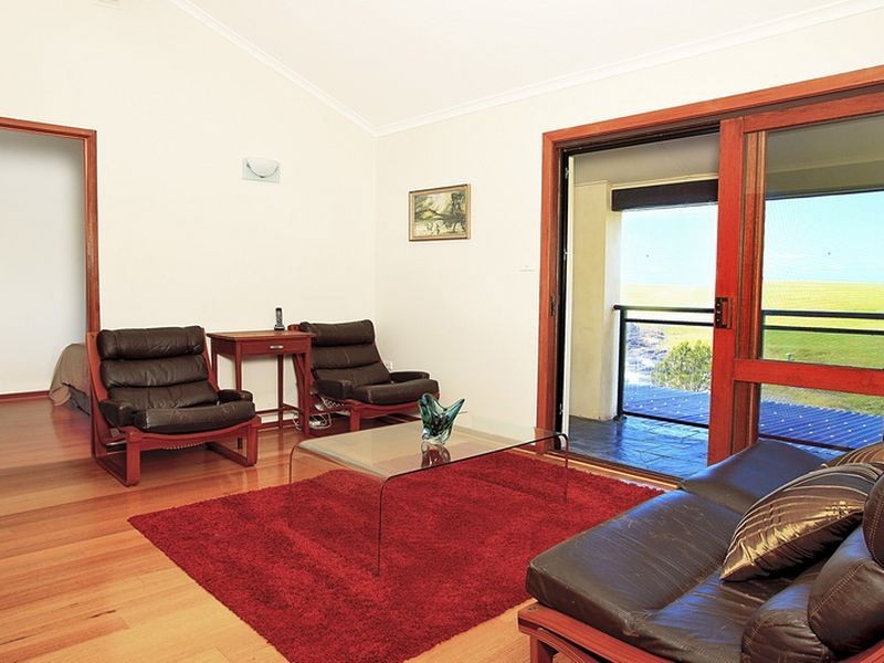 8 Elanora Road, Bombo NSW 2533