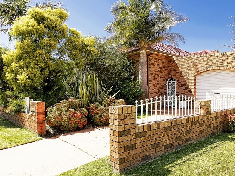 25 Sturdee Street, Towradgi NSW 2518