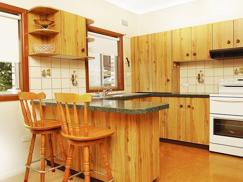 25 Sturdee Street, Towradgi NSW 2518